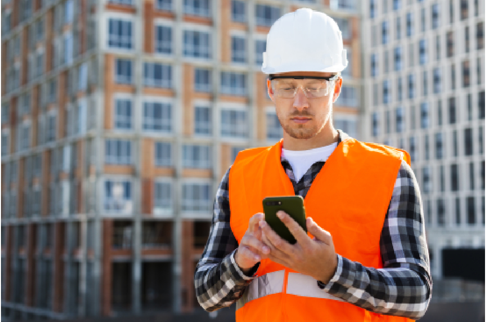 Izzy Pocket: The app that makes managing small construction companies easier